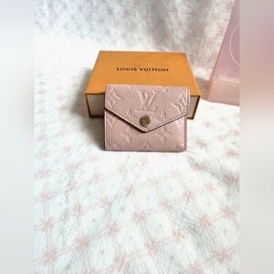 Louis Vuitton Zoe Wallet | Rose Poudre | Monogram Empreinte Leather